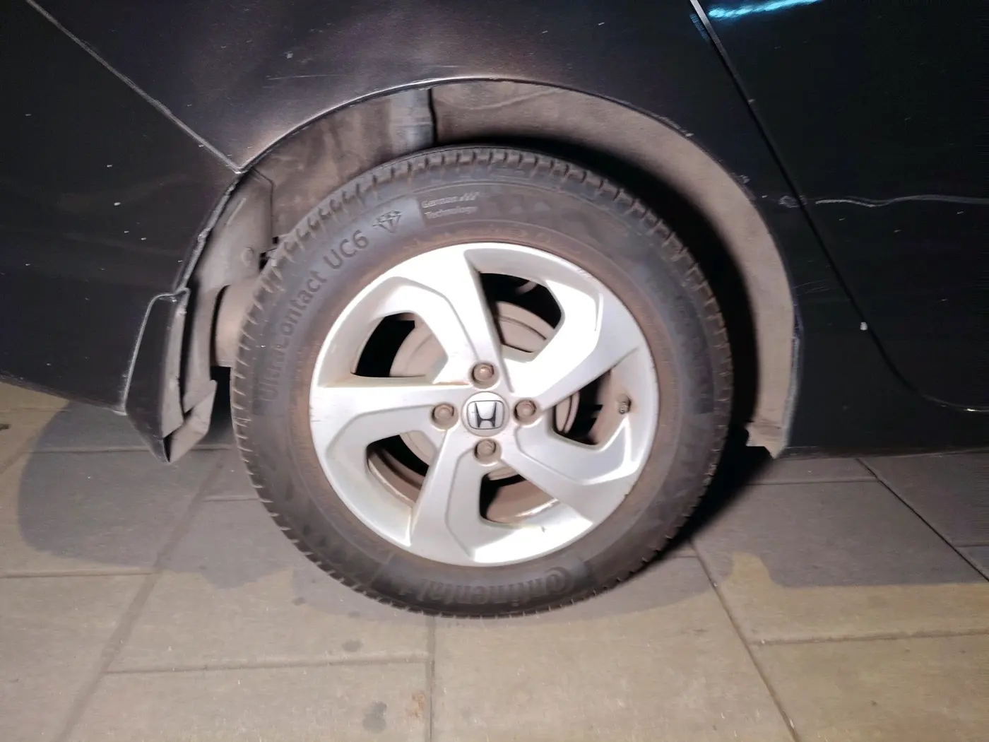 2015 Honda City 1.5L I-VTEC V MT, Petrol, Manual, 1,25,313 km, tyre