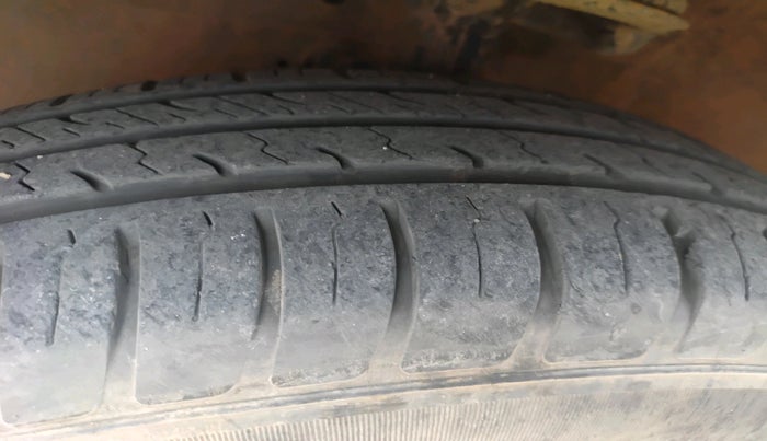 2009 Maruti Ritz VXI, Petrol, Manual, 1 km, tyre