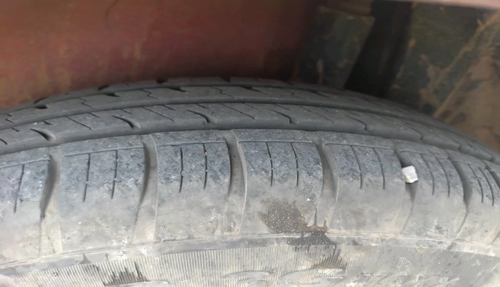 2009 Maruti Ritz VXI, Petrol, Manual, 1 km, tyre