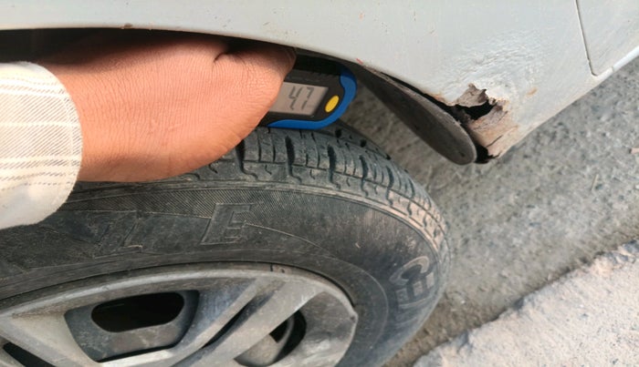 2017 Datsun Redi Go T (O), Petrol, Manual, 36,429 km, tyre