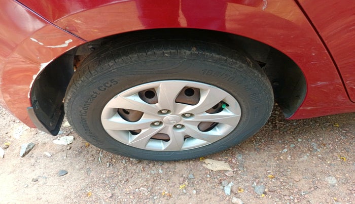 2015 Hyundai Elite i20 MAGNA 1.2, Petrol, Manual, 1,08,511 km, tyre