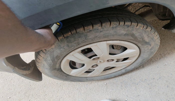 2016 Renault Kwid RXT 0.8, Petrol, Manual, 91,386 km, tyre