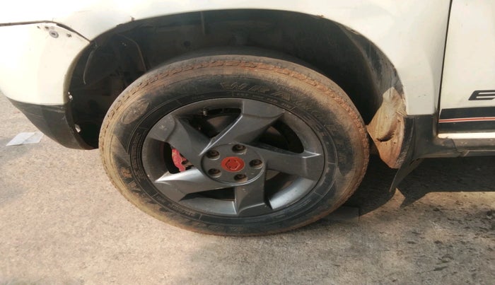 2015 Renault Duster 85 PS RXL DIESEL, Diesel, Manual, 1,22,351 km, tyre