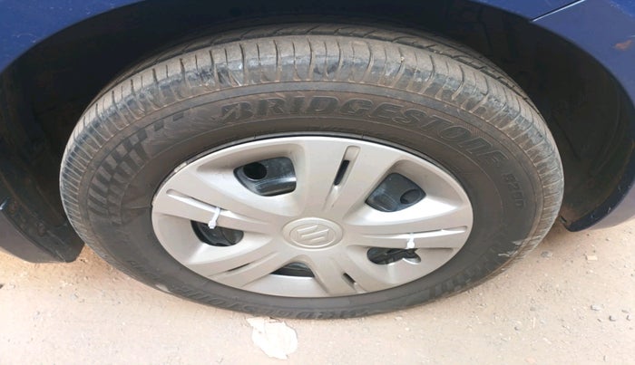 2013 Maruti Swift VXI, Petrol, Manual, 43,326 km, tyre