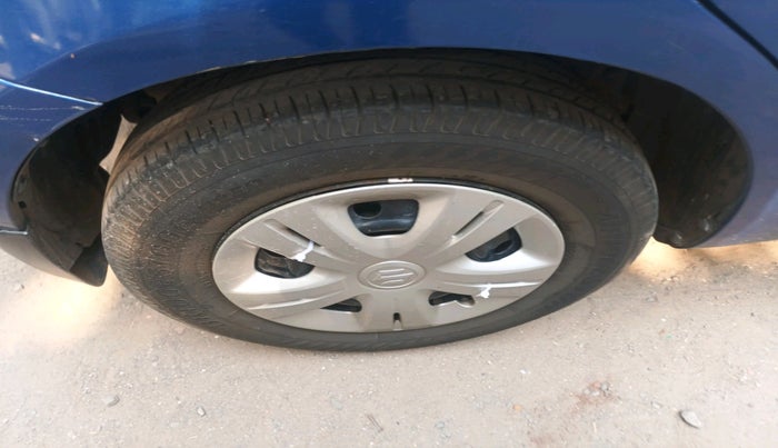 2013 Maruti Swift VXI, Petrol, Manual, 43,326 km, tyre