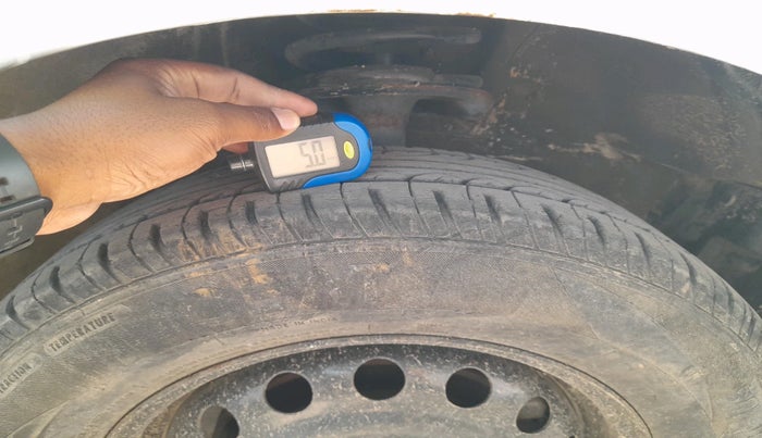 2013 Maruti Ritz VXI, Petrol, Manual, 60,687 km, tyre