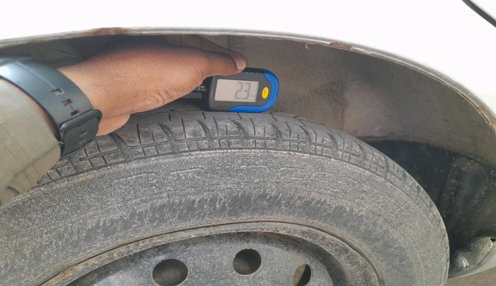 2013 Maruti Ritz VXI, Petrol, Manual, 60,687 km, tyre