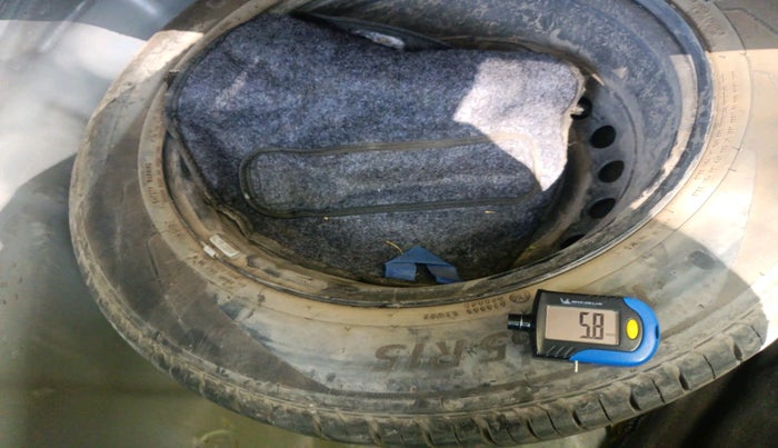 2017 Hyundai Verna 1.6 CRDI SX, Diesel, Manual, 1,00,702 km, tyre