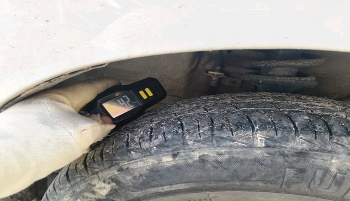 2021 Maruti Alto LXI, Petrol, Manual, 33,491 km, tyre