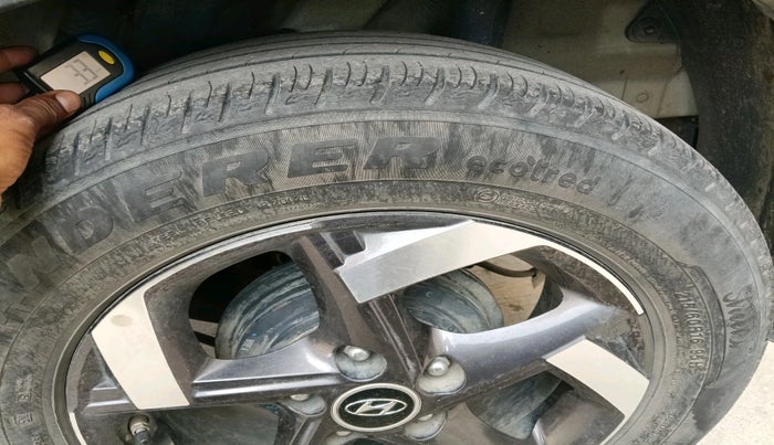 2022 Hyundai VENUE SX 1.5 (O) EXECUTIVE CRDI, Diesel, Manual, 72,324 km, tyre