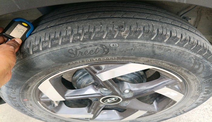 2022 Hyundai VENUE SX 1.5 (O) EXECUTIVE CRDI, Diesel, Manual, 72,324 km, tyre