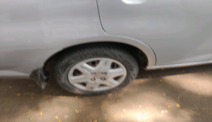 2006 Honda City 1.5L EXI, Petrol, Manual, 1,04,751 km, tyre