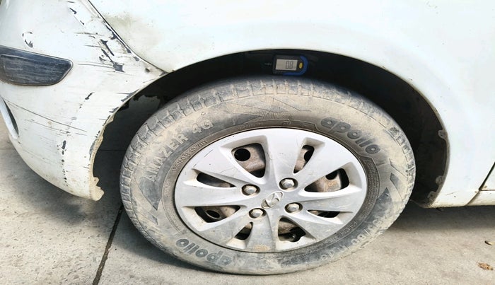 2011 Hyundai i10 MAGNA 1.2, Petrol, Manual, 73,023 km, tyre