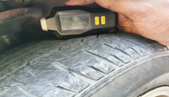 2010 Hyundai i20 MAGNA 1.2, Petrol, Manual, 1,08,804 km, tyre