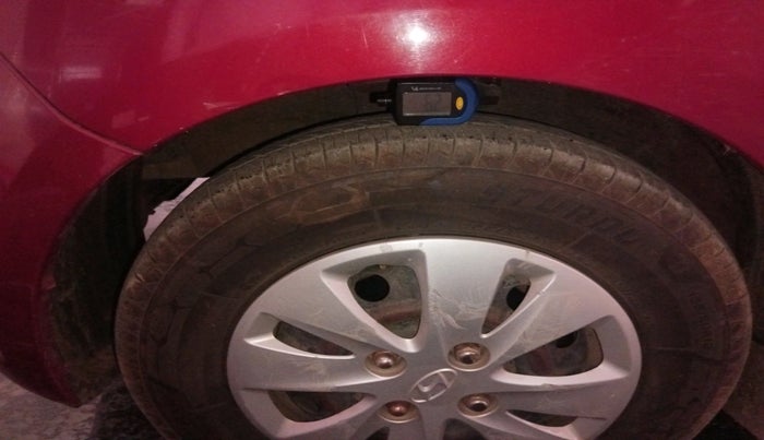 2011 Hyundai i10 MAGNA 1.1, Petrol, Manual, 1,04,613 km, tyre