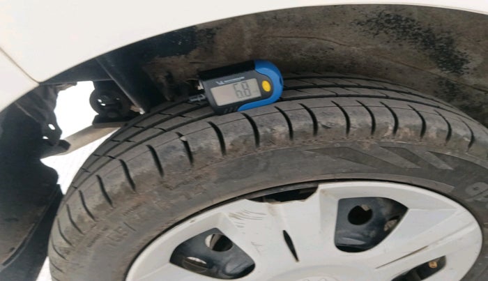 2017 Maruti Wagon R 1.0 VXI, Petrol, Manual, 37,516 km, tyre