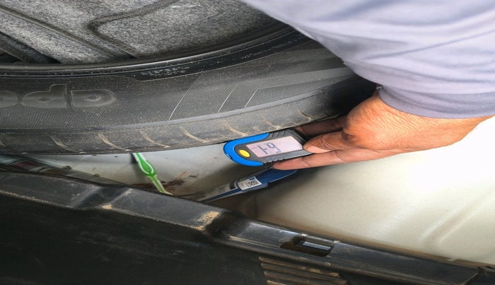 2020 Hyundai VENUE SX 1.0 TURBO, Petrol, Manual, 46,998 km, tyre