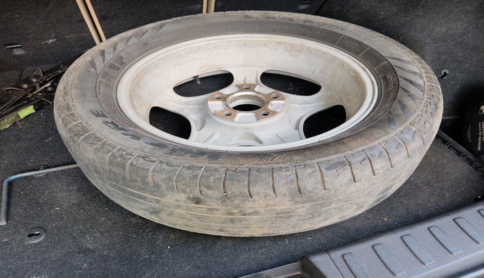 2013 BMW X1 SDRIVE 20D, Diesel, Automatic, 1,11,630 km, tyre