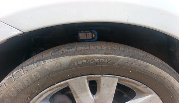 2016 Maruti Ertiga ZDI + SHVS, Diesel, Manual, 1,74,857 km, tyre