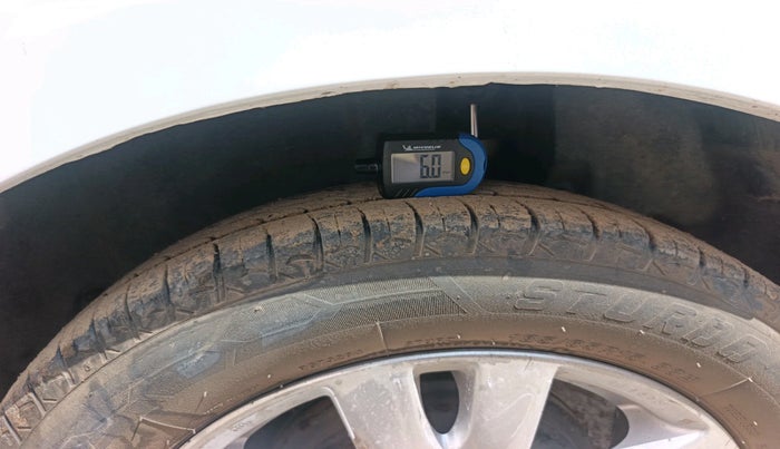 2016 Maruti Ertiga ZDI + SHVS, Diesel, Manual, 1,74,857 km, tyre