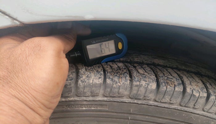 2018 Maruti Ciaz DELTA 1.4 AT PETROL, Petrol, Automatic, 82,314 km, tyre