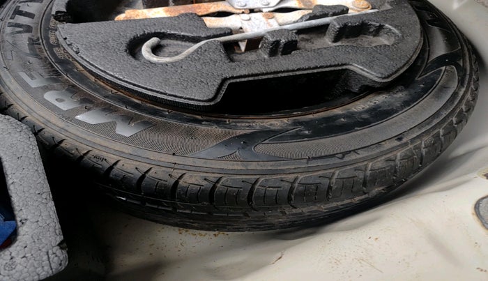 2016 Maruti Ciaz ZDI+ SHVS, Diesel, Manual, 1,89,489 km, tyre