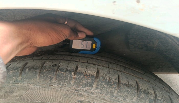 2011 Hyundai Verna FLUIDIC 1.4 VTVT, Petrol, Manual, 1,25,537 km, tyre