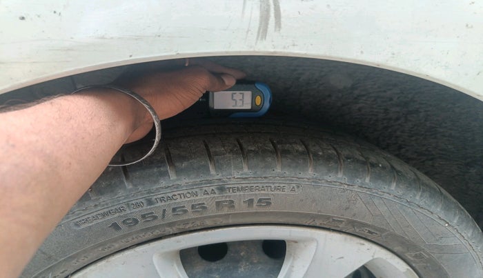 2011 Hyundai Verna FLUIDIC 1.4 VTVT, Petrol, Manual, 1,25,537 km, tyre