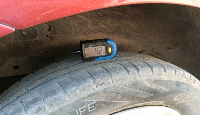 2011 Hyundai i10 SPORTZ 1.2, Petrol, Manual, 71,215 km, tyre