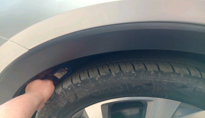 2024 Volkswagen TAIGUN TOPLINE 1.0 TSI AT, Petrol, Automatic, 4,936 km, tyre