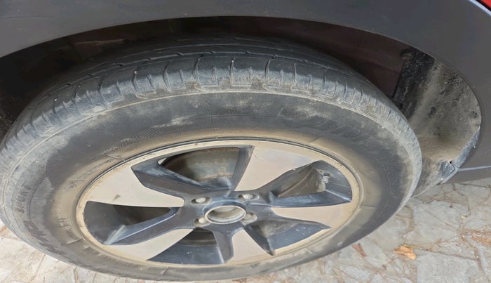 2017 Tata NEXON XZ PLUS DIESEL, Diesel, Manual, 1,44,400 km, tyre