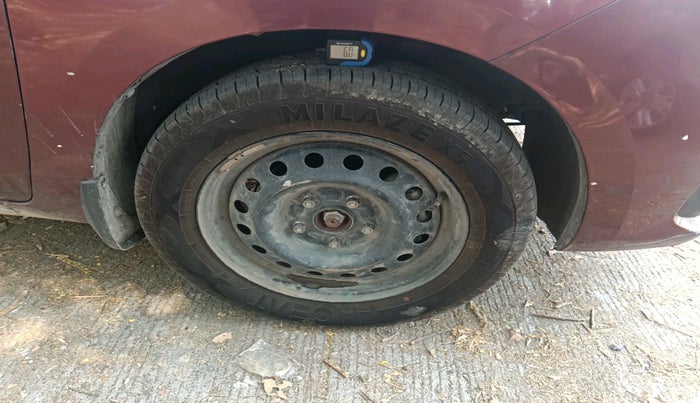 2021 Maruti Ertiga VXI CNG, CNG, Manual, 1,68,523 km, tyre