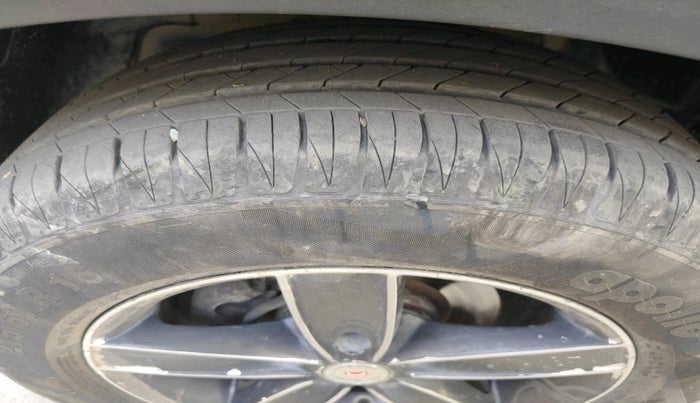 2024 Tata NEXON Smart + 1.5, Diesel, Manual, 64,973 km, tyre