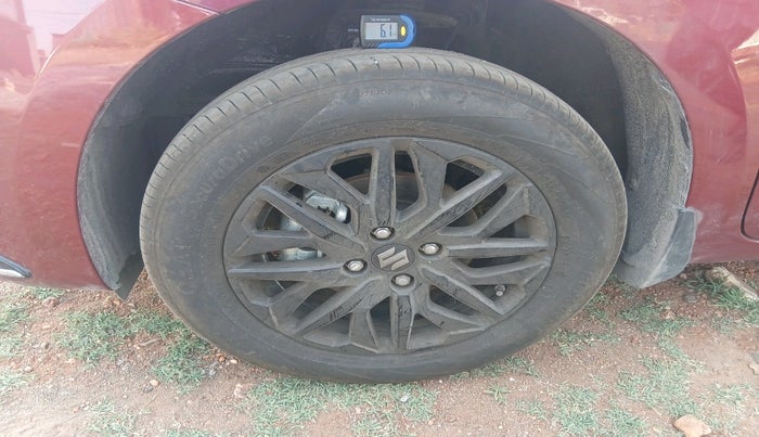 2025 Maruti Dzire ZXi AMT, Petrol, Automatic, 2,630 km, tyre