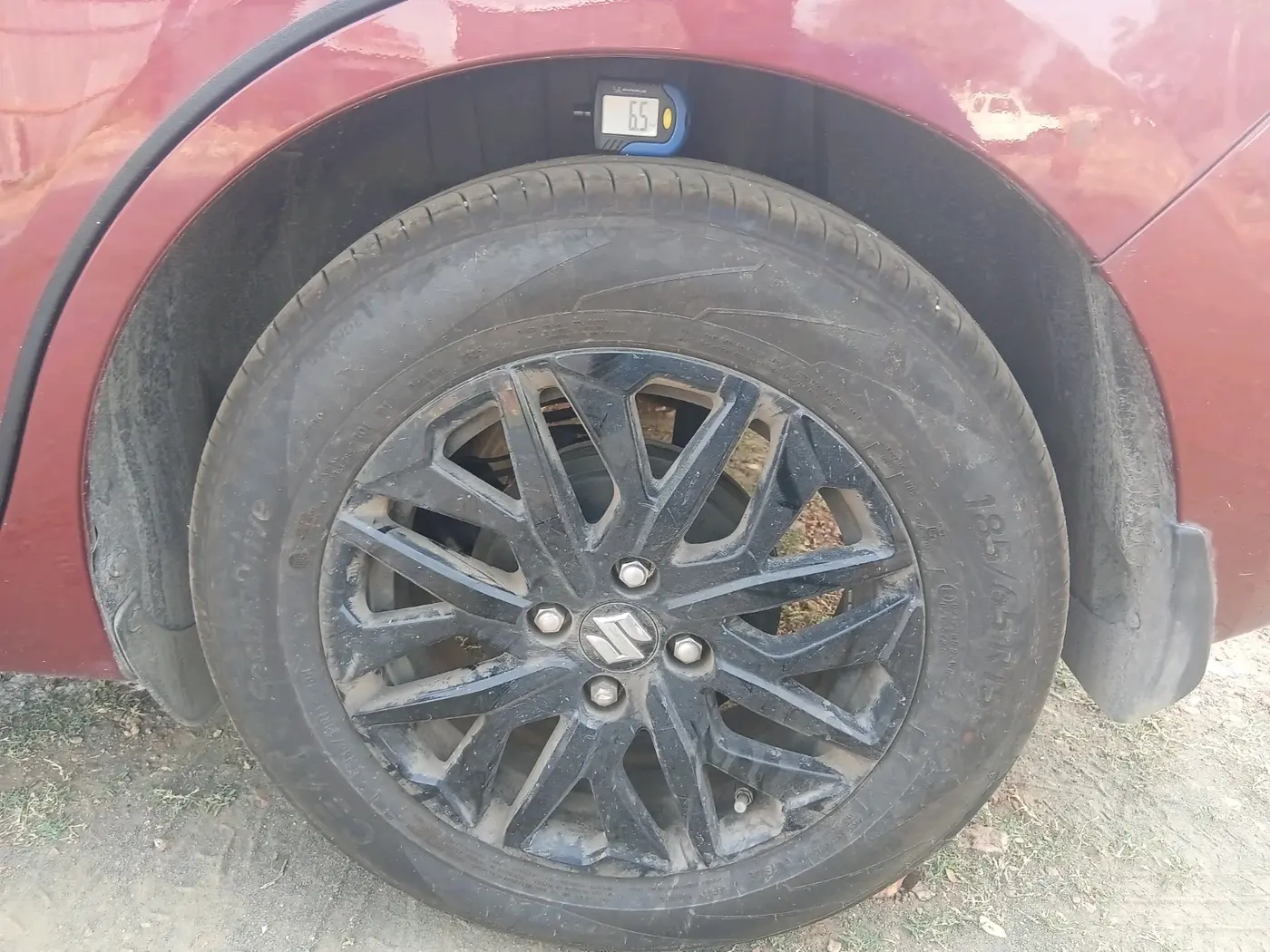 2025 Maruti Dzire ZXi AMT, Petrol, Automatic, 2,630 km, tyre