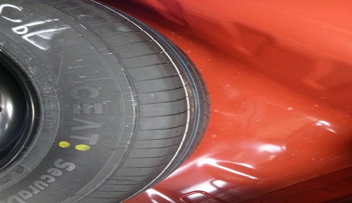 2025 Maruti Dzire ZXi AMT, Petrol, Automatic, 2,630 km, tyre