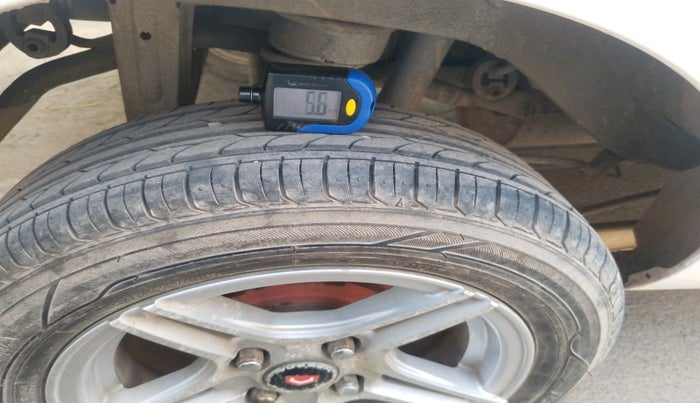 2017 Maruti Alto 800 LXI, Petrol, Manual, 55,098 km, tyre