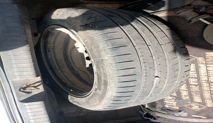 2016 Hyundai i20 Active 1.2 S, Petrol, Manual, 91,926 km, tyre