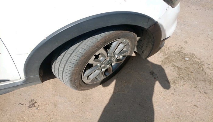 2016 Hyundai i20 Active 1.2 S, Petrol, Manual, 91,926 km, tyre