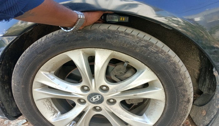 2011 Hyundai Sonata 2.4 GDI AT, Petrol, Automatic, 66,036 km, tyre