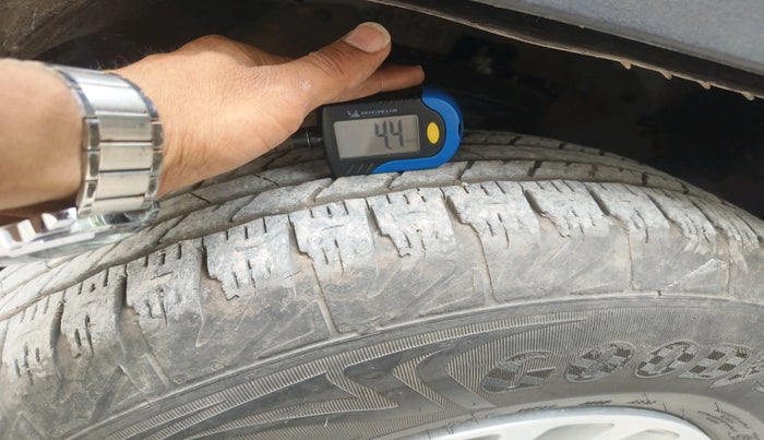 2023 Mahindra BOLERO NEO N 8, Diesel, Manual, 38,503 km, tyre