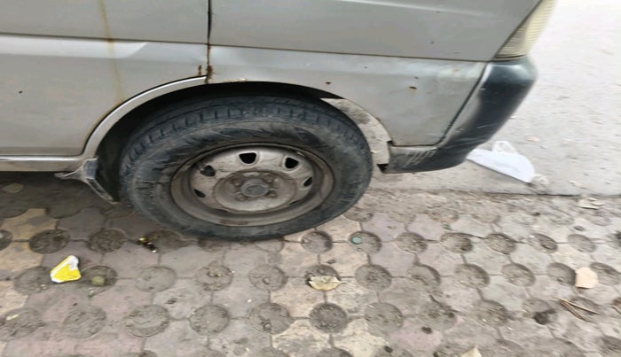 2011 Maruti Eeco 5 STR WITH A/C+HTR CNG, CNG, Manual, 2,60,212 km, tyre