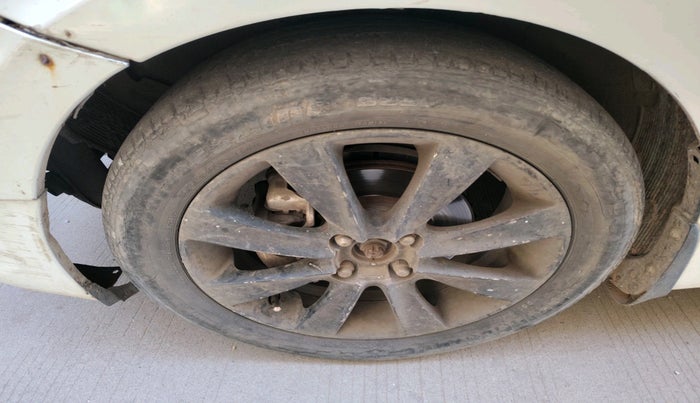 2012 Hyundai Verna FLUIDIC 1.6 CRDI SX OPT AT, Diesel, Automatic, 97,581 km, tyre