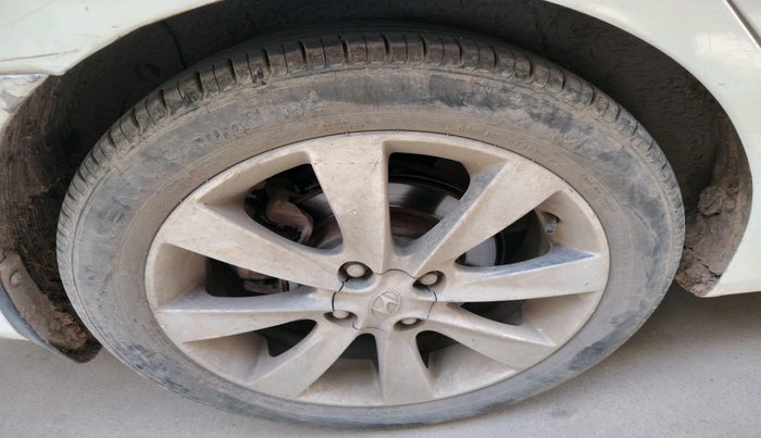 2012 Hyundai Verna FLUIDIC 1.6 CRDI SX OPT AT, Diesel, Automatic, 97,581 km, tyre