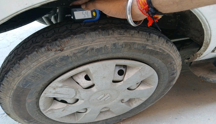 2022 Maruti Eeco 5 STR AC CNG (O), CNG, Manual, 10,380 km, tyre