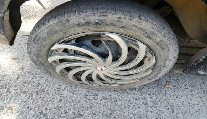 2013 Maruti Zen Estilo LX, Petrol, Manual, 1,28,703 km, tyre