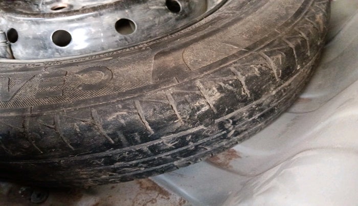 2021 Maruti Alto VXI, Petrol, Manual, 65,654 km, tyre