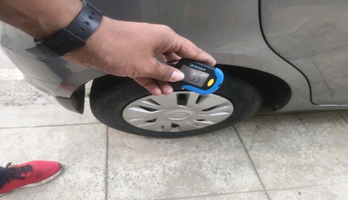 2013 Maruti Swift VXI, Petrol, Manual, 29,618 km, tyre