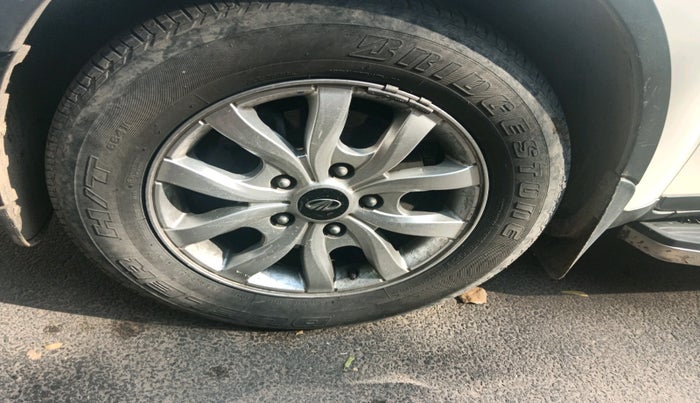 2019 Mahindra XUV500 W9, Diesel, Manual, 43,118 km, tyre