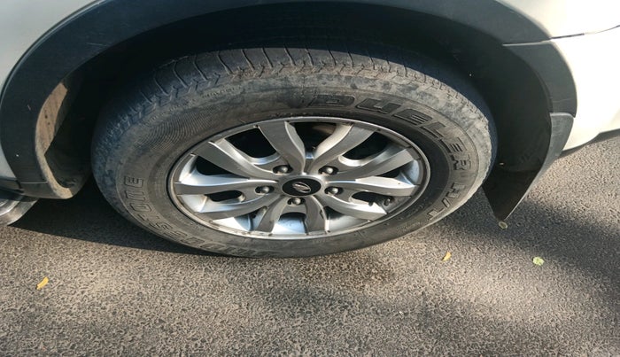 2019 Mahindra XUV500 W9, Diesel, Manual, 43,118 km, tyre